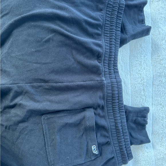 Vineyard Vines dreamcloth joggers - Picture 5 of 5